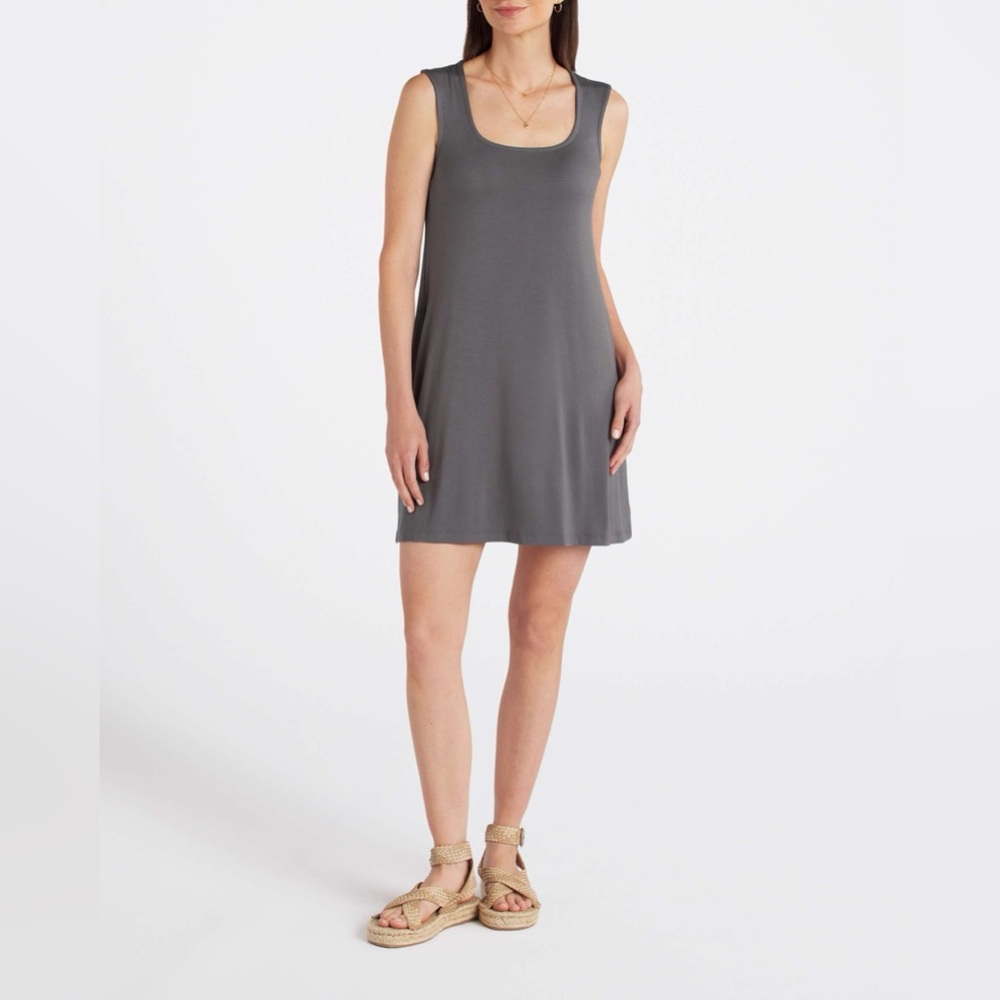NINE BRITTON
Fallon Knit Dress